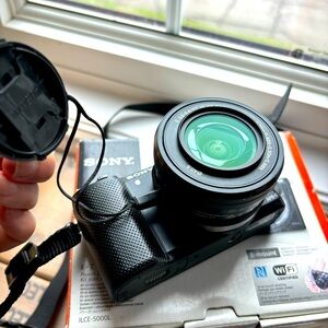 Sony a5000 digital camera - E PZ 16-50mm F3.5-5.6 OSS - like new.